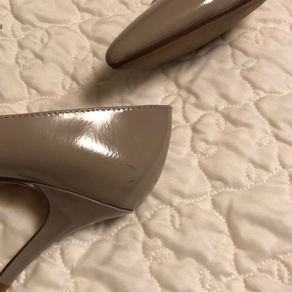 Pointed Nude Heels - Picture 4 of 4